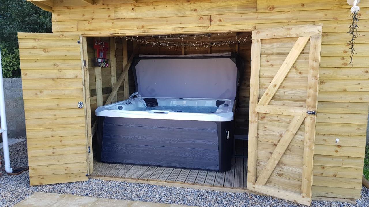 Hot Tub Pet Friendly Luxury Cosy Cottage, Near Withernsea And Patrington Welwick Extérieur photo