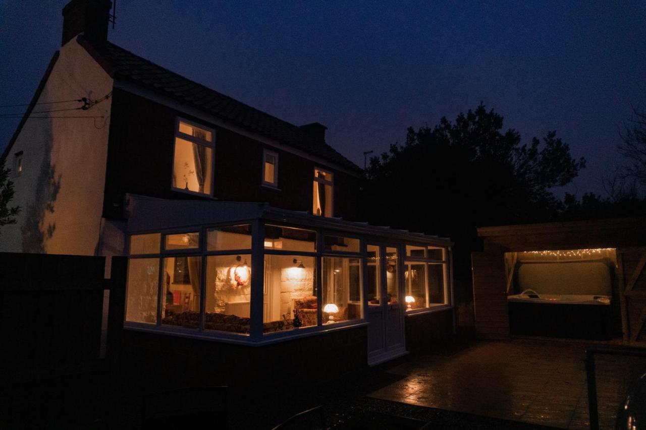 Hot Tub Pet Friendly Luxury Cosy Cottage, Near Withernsea And Patrington Welwick Extérieur photo