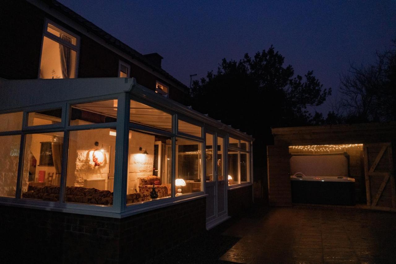 Hot Tub Pet Friendly Luxury Cosy Cottage, Near Withernsea And Patrington Welwick Extérieur photo